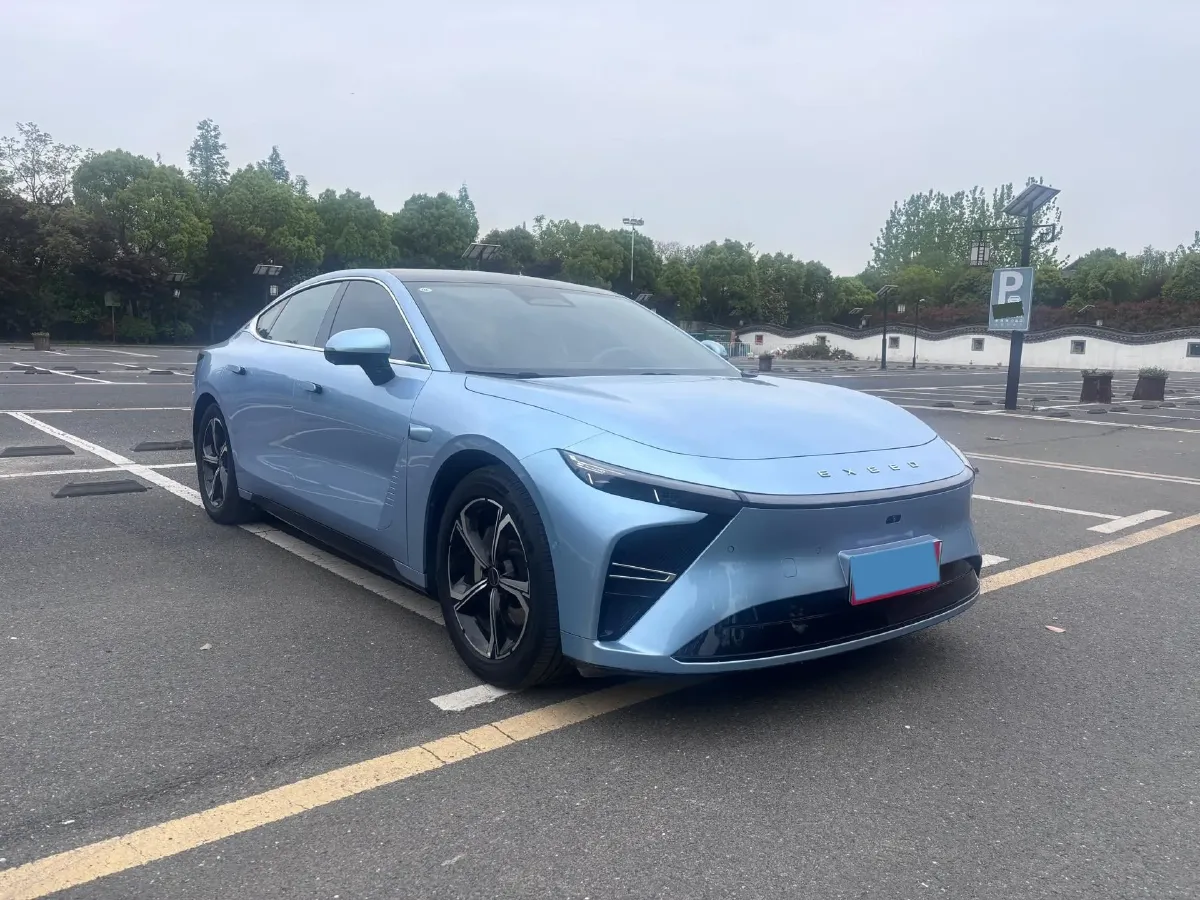 2024 Jaguar E-PACE 1.5T 200HP L3 8AT,autocango,china used car exporter,china ev exporter,chinese used car exporter,chinese used ev exporter