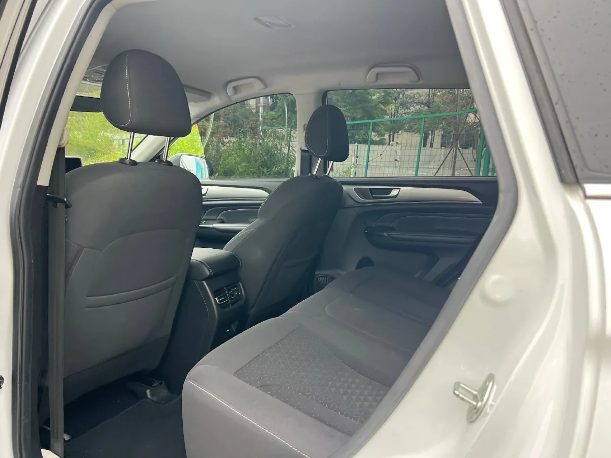 2022 Haval H6 1.5T 184HP L4 7DCT,autocango,china used car exporter,china ev exporter,chinese used car exporter,chinese used ev exporter