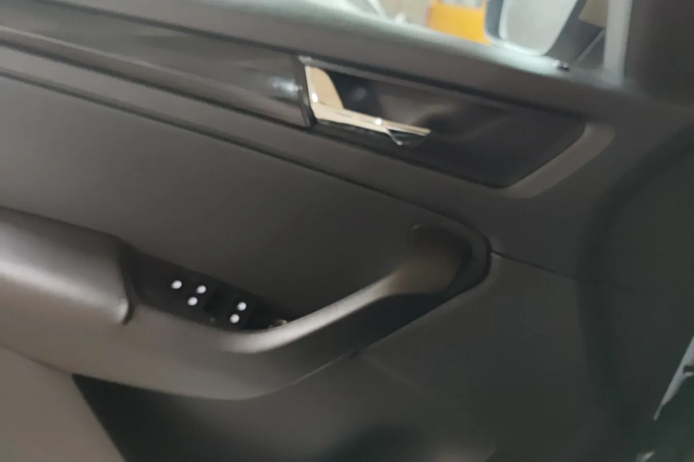 2018 Skoda Kodiak 1.8T 180HP L4 7DCT,autocango,china used car exporter,china ev exporter,chinese used car exporter,chinese used ev exporter