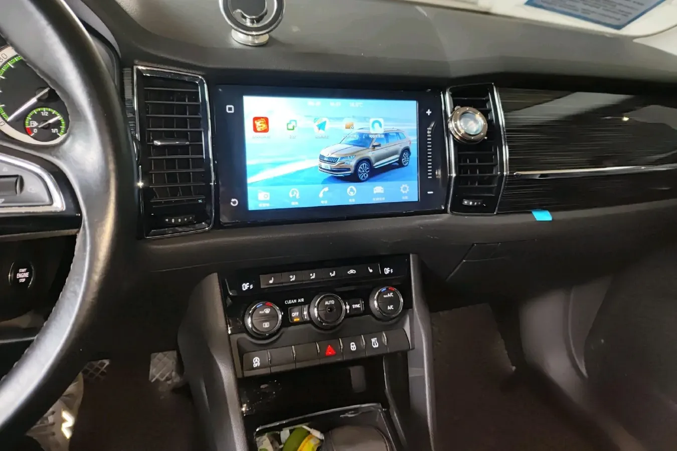 2018 Skoda Kodiak 1.8T 180HP L4 7DCT,autocango,china used car exporter,china ev exporter,chinese used car exporter,chinese used ev exporter