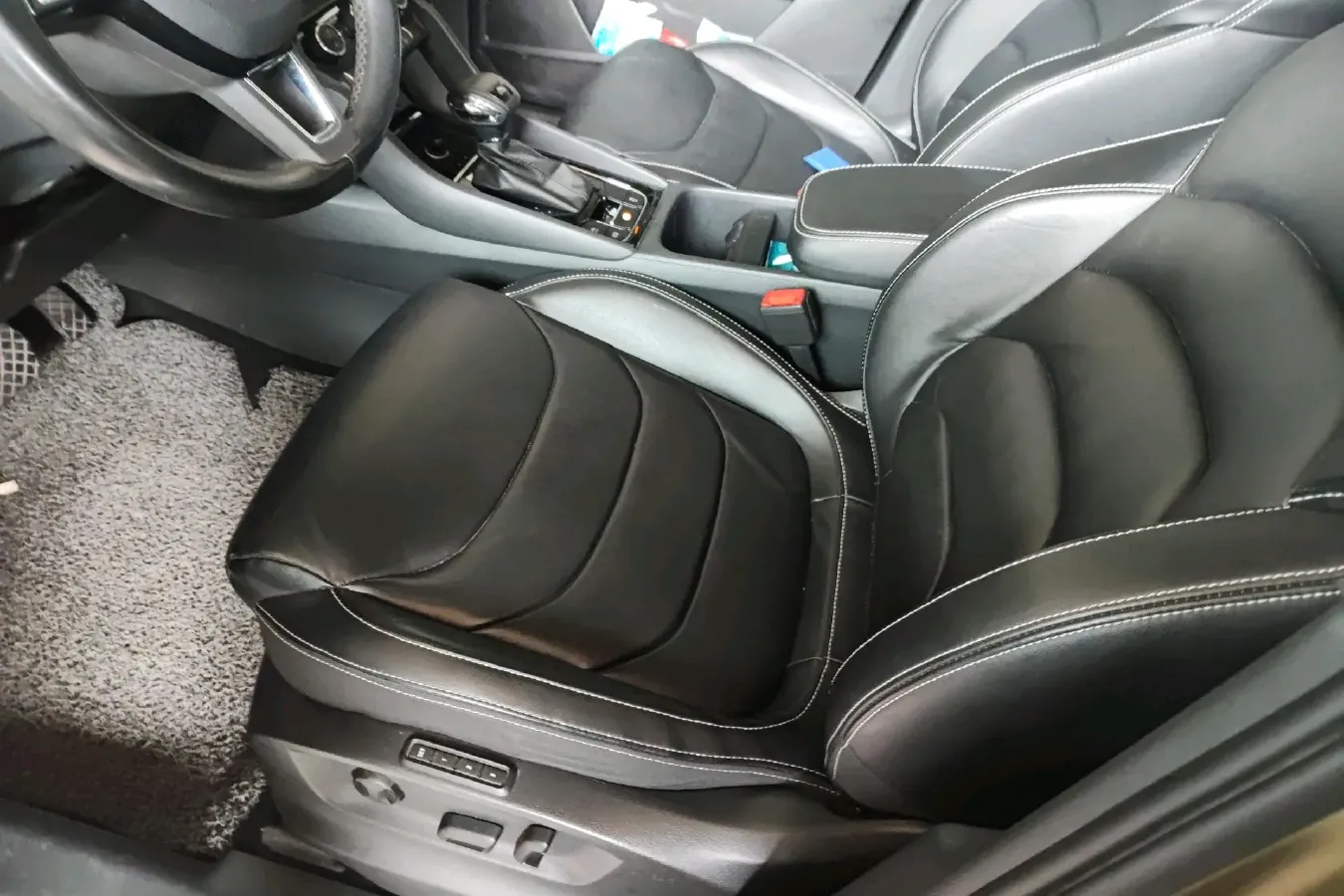 2018 Skoda Kodiak 1.8T 180HP L4 7DCT,autocango,china used car exporter,china ev exporter,chinese used car exporter,chinese used ev exporter