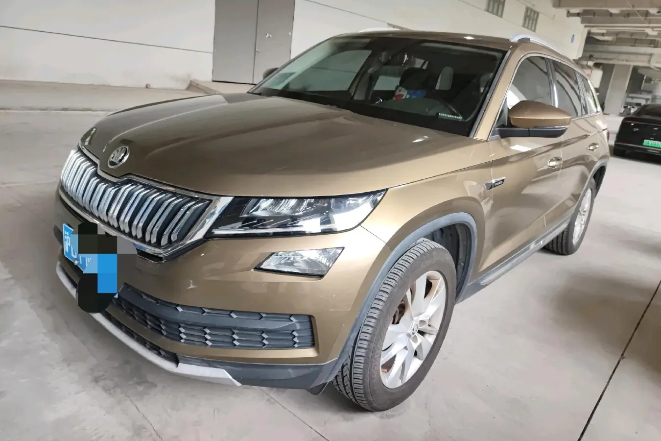 2018 Skoda Kodiak 1.8T 180HP L4 7DCT,autocango,china used car exporter,china ev exporter,chinese used car exporter,chinese used ev exporter