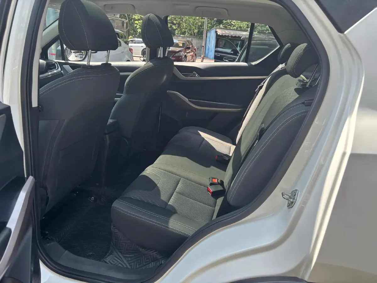 2018 HaiMa S5 Young Edition 1.6L 122HP L4 CVT,autocango,china used car exporter,china ev exporter,chinese used car exporter,chinese used ev exporter