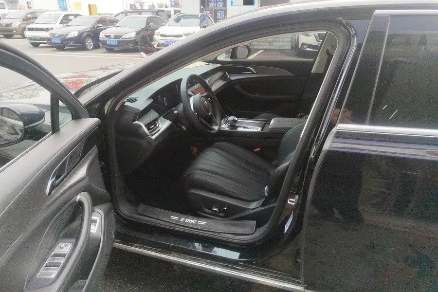 2024 HongQi H5 1.5T 169HP L4 7DCT,autocango,china used car exporter,china ev exporter,chinese used car exporter,chinese used ev exporter