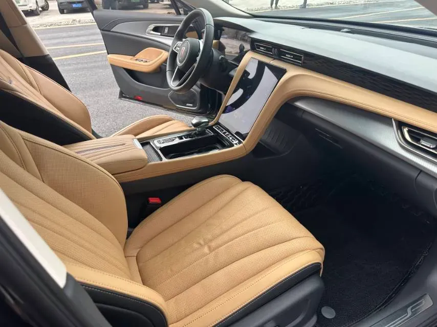 2023 HongQi H5 2.0T 224HP L4 8AT,autocango,china used car exporter,china ev exporter,chinese used car exporter,chinese used ev exporter