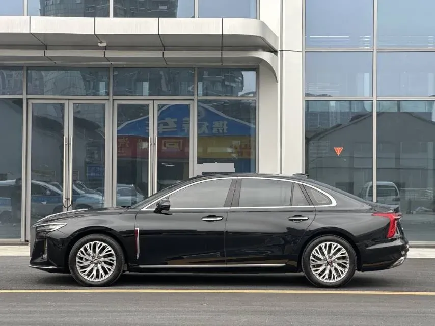 2023 HongQi H5 2.0T 224HP L4 8AT,autocango,china used car exporter,china ev exporter,chinese used car exporter,chinese used ev exporter