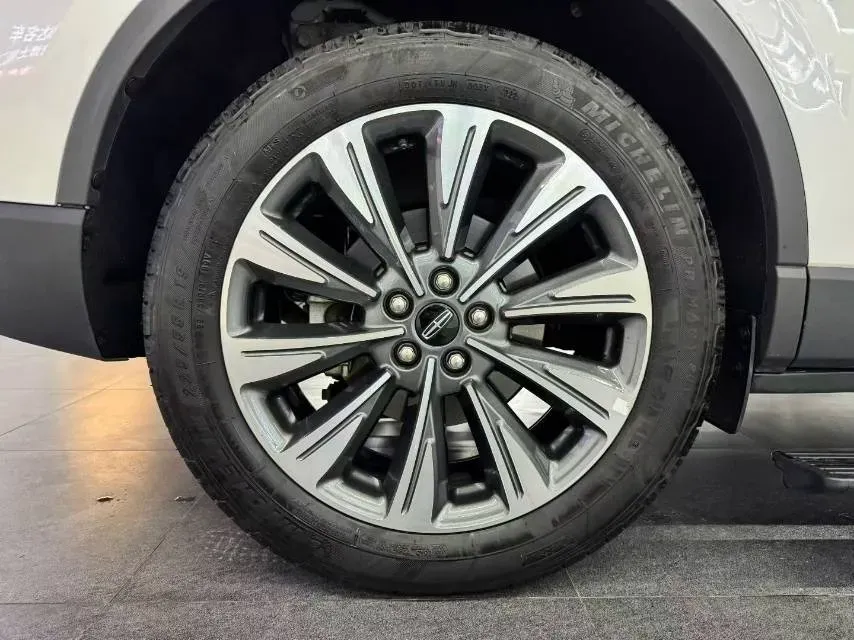 2022 Lincoln Corsair 2.0T 245HP L4 8AT,autocango,china used car exporter,china ev exporter,chinese used car exporter,chinese used ev exporter