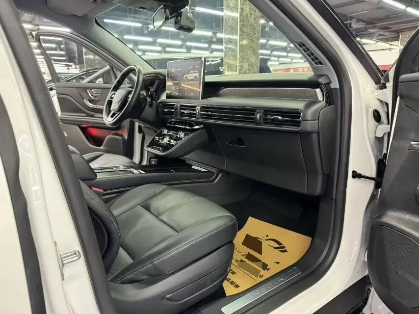 2022 Lincoln Corsair 2.0T 245HP L4 8AT,autocango,china used car exporter,china ev exporter,chinese used car exporter,chinese used ev exporter