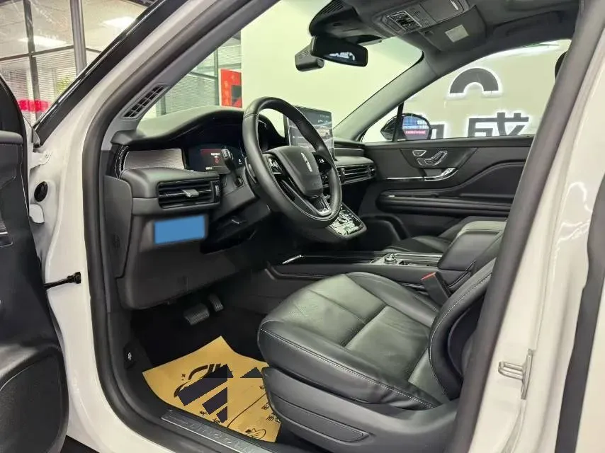 2022 Lincoln Corsair 2.0T 245HP L4 8AT,autocango,china used car exporter,china ev exporter,chinese used car exporter,chinese used ev exporter