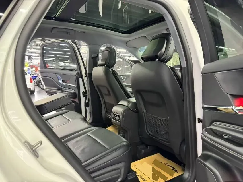 2022 Lincoln Corsair 2.0T 245HP L4 8AT,autocango,china used car exporter,china ev exporter,chinese used car exporter,chinese used ev exporter