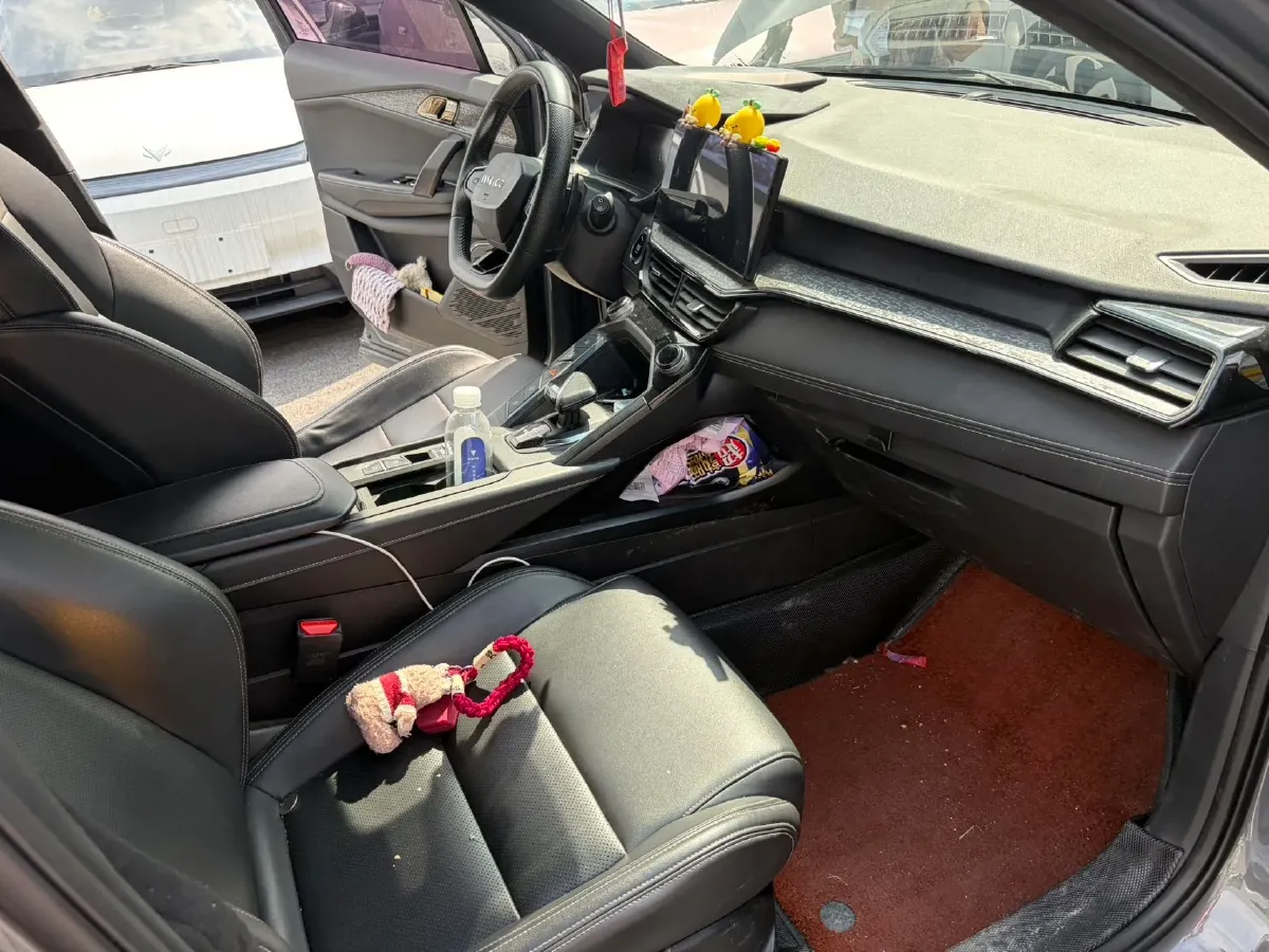 2023 LYNK&CO 06 1.5T 181HP L4 7DCT,autocango,china used car exporter,china ev exporter,chinese used car exporter,chinese used ev exporter