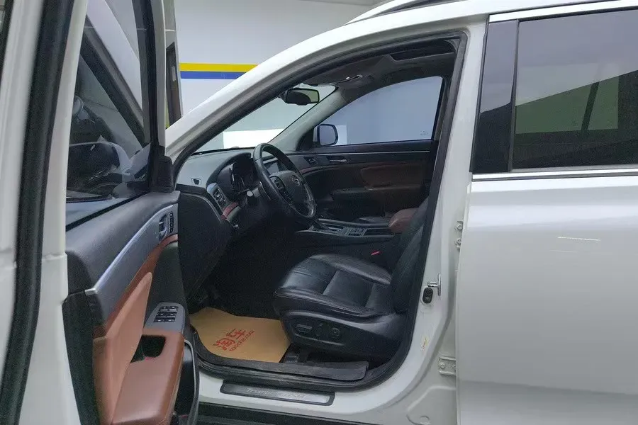 2017 GAC Trumpchi GS8 2.0T 201HP L4 6AT,autocango,china used car exporter,china ev exporter,chinese used car exporter,chinese used ev exporter