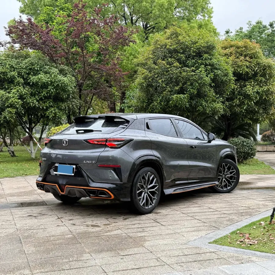 2022 ChangAn UNI-T 1.5T 188HP L4 7DCT,autocango,china used car exporter,china ev exporter,chinese used car exporter,chinese used ev exporter