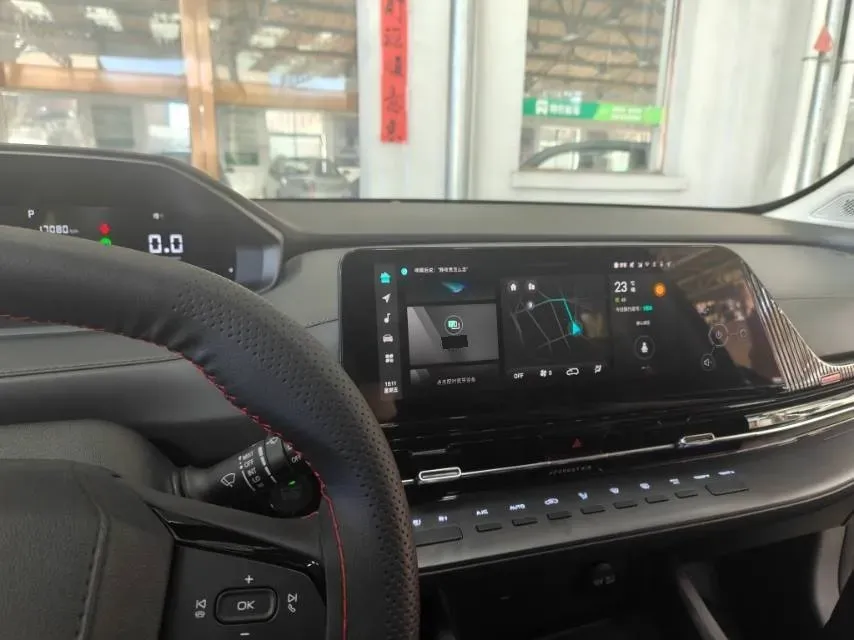 2022 ChangAn CS55 Plus 1.5T 180HP L4 7DCT,autocango,china used car exporter,china ev exporter,chinese used car exporter,chinese used ev exporter