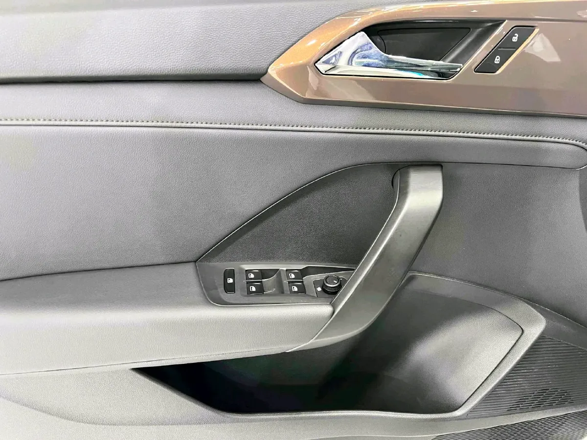 2022 Volkswagen Tharu 1.4T 150HP L4 7DCT,autocango,china used car exporter,china ev exporter,chinese used car exporter,chinese used ev exporter