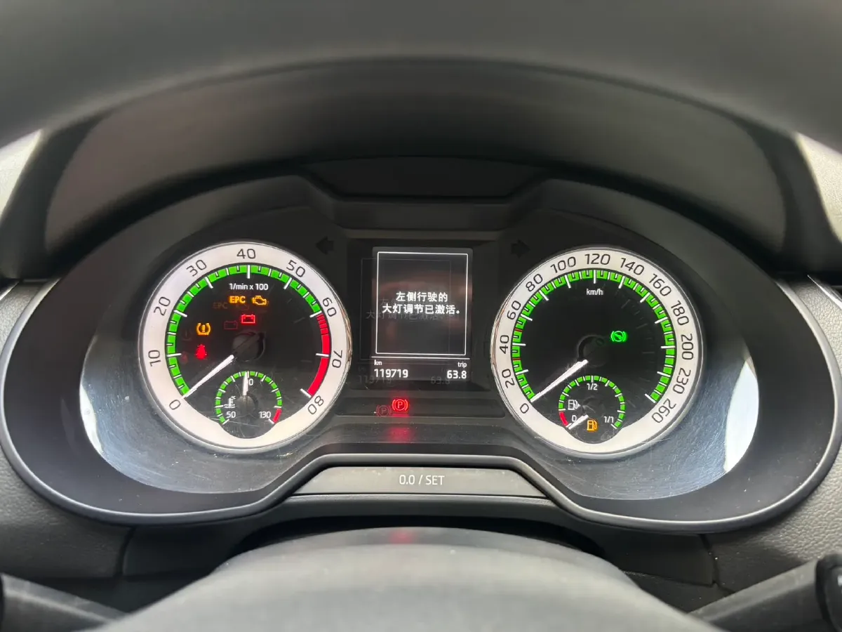 2019 Skoda Octavia 1.4T 150HP L4 7DCT,autocango,china used car exporter,china ev exporter,chinese used car exporter,chinese used ev exporter