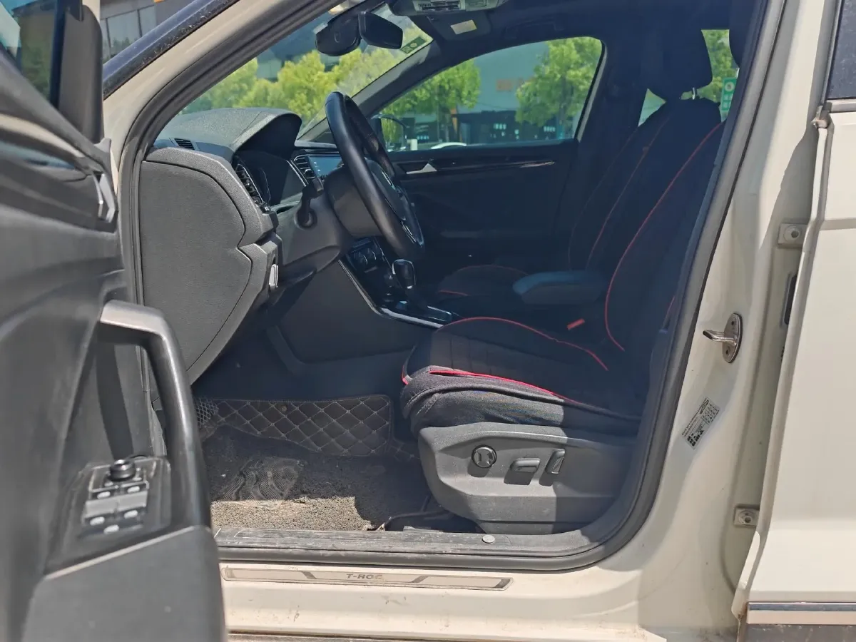 2018 Jeep Renegade 2.0L 155HP L4 9AT,autocango,china used car exporter,china ev exporter,chinese used car exporter,chinese used ev exporter