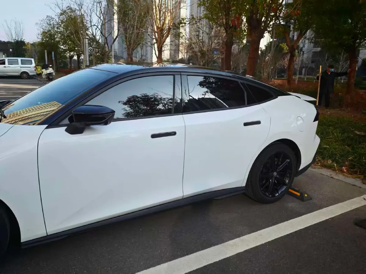 2022 ChangAn UNI-V 1.5T 188HP L4 7DCT,autocango,china used car exporter,china ev exporter,chinese used car exporter,chinese used ev exporter