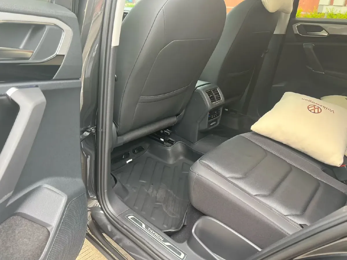 2021 Volkswagen Tayron 2.0T 186HP L4 7DCT,autocango,china used car exporter,china ev exporter,chinese used car exporter,chinese used ev exporter