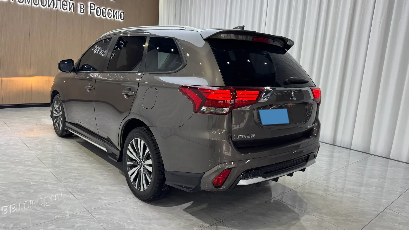 2021 Mitsubishi Outlander 2.0L 166HP L4 CVT,autocango,china used car exporter,china ev exporter,chinese used car exporter,chinese used ev exporter