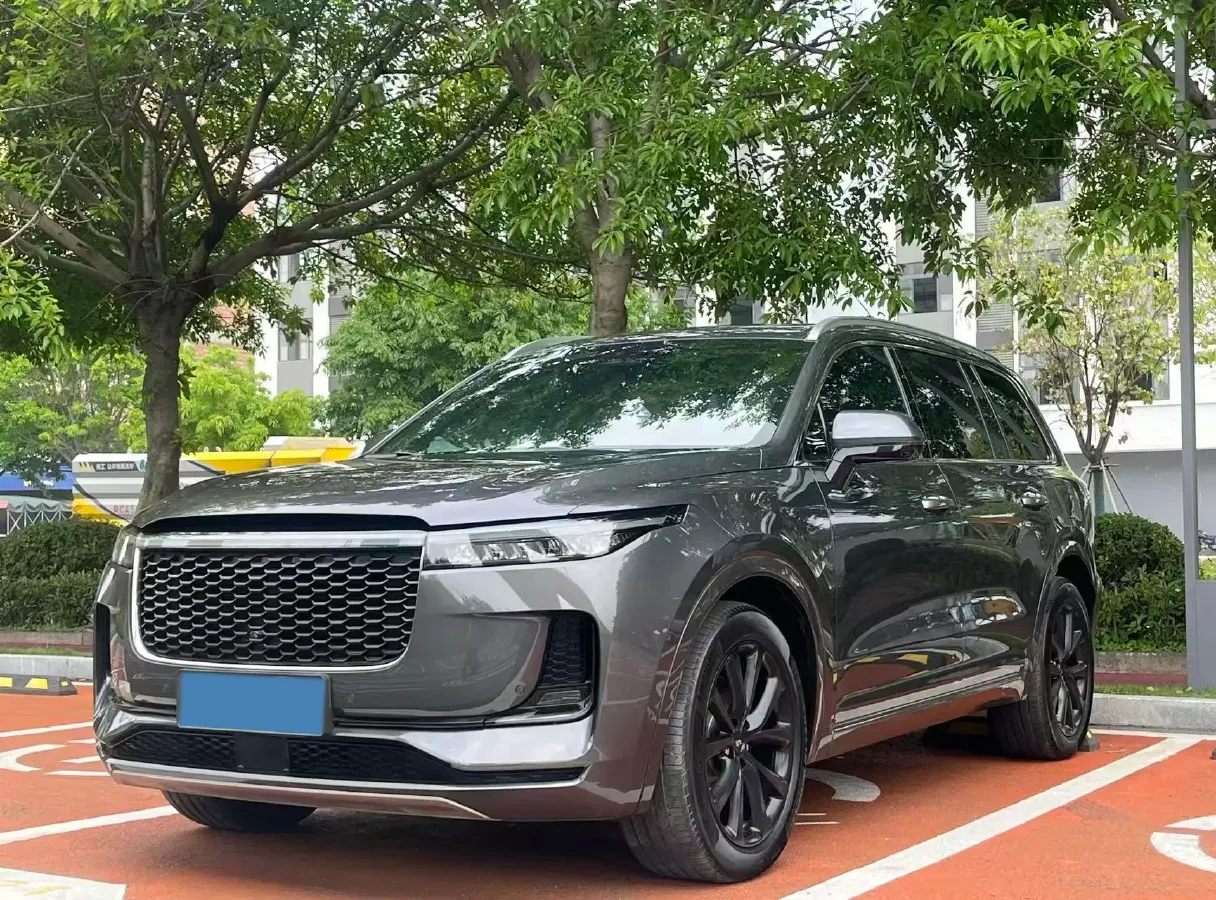 2021 Li ONE Range Extended 131HP REEV 40.5KWH,autocango,china used car exporter,china ev exporter,chinese used car exporter,chinese used ev exporter