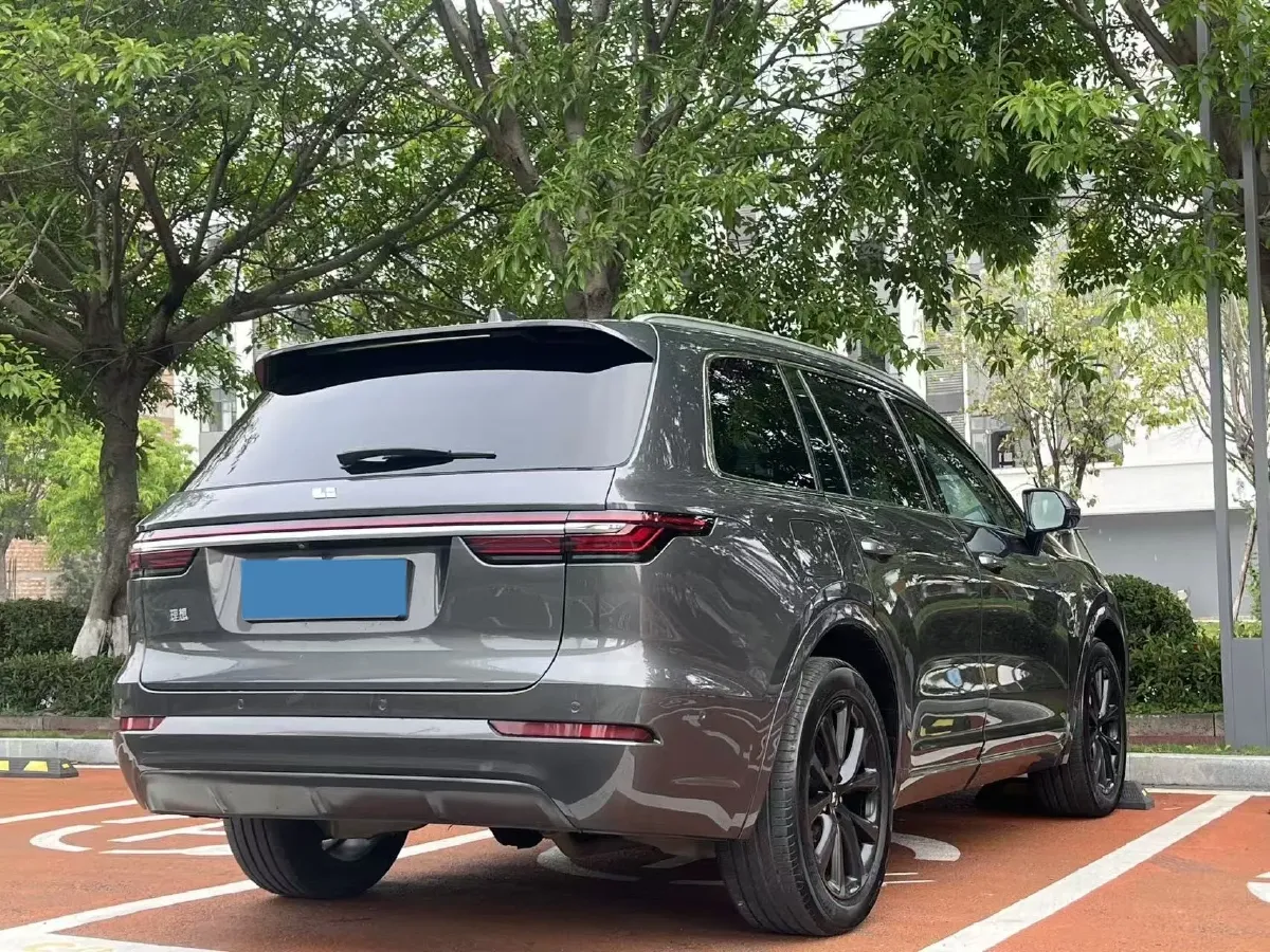 2021 Li ONE Range Extended 131HP REEV 40.5KWH,autocango,china used car exporter,china ev exporter,chinese used car exporter,chinese used ev exporter