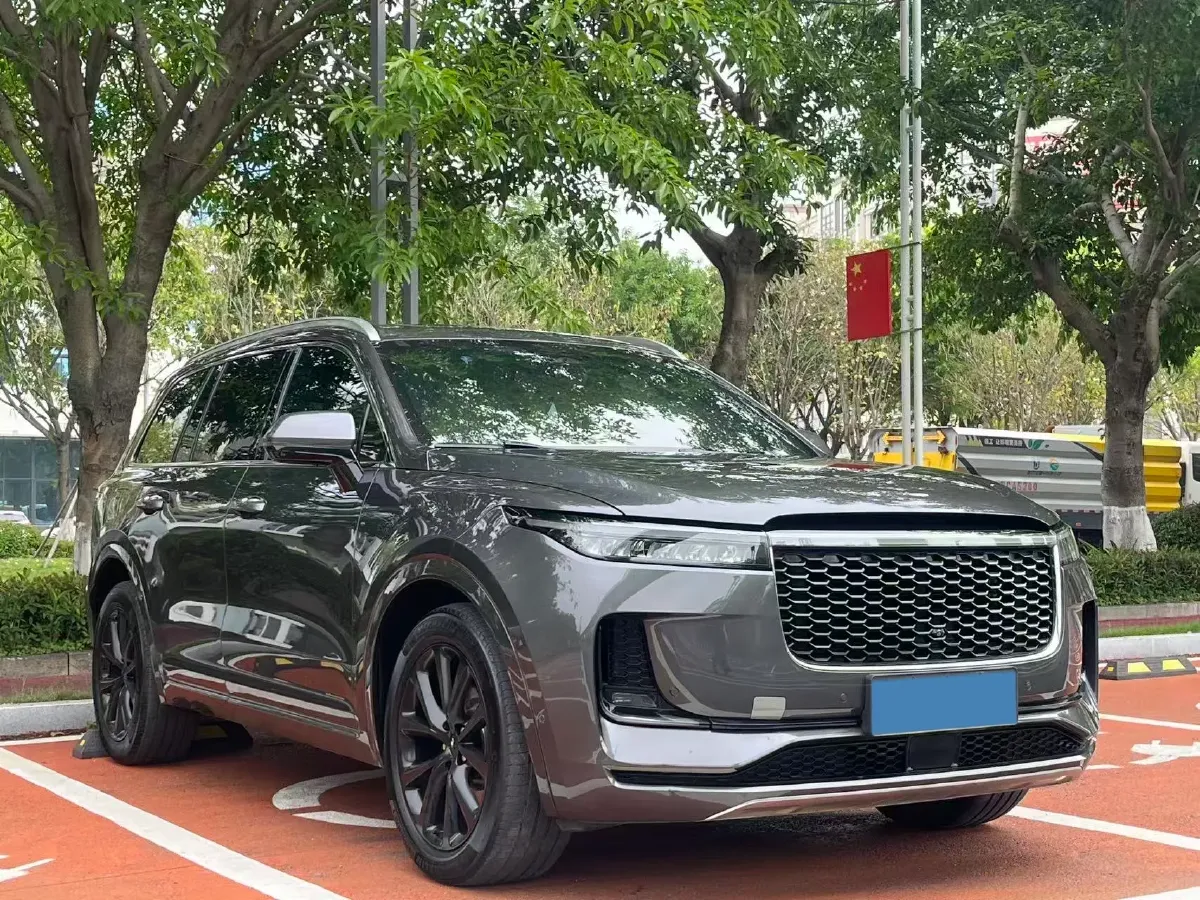 2021 Li ONE Range Extended 131HP REEV 40.5KWH,autocango,china used car exporter,china ev exporter,chinese used car exporter,chinese used ev exporter