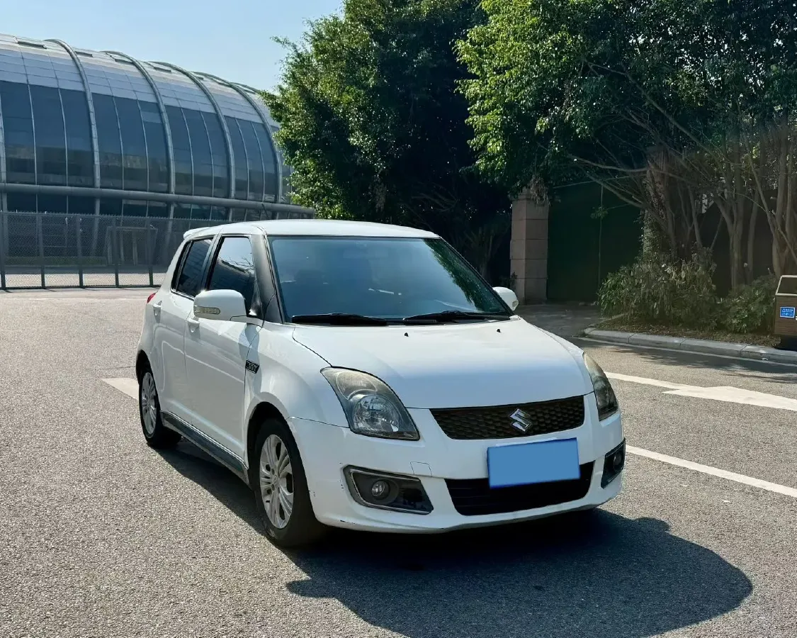 2016 Suzuki Swift 1.5L 103HP L4 4AT,autocango,china used car exporter,china ev exporter,chinese used car exporter,chinese used ev exporter