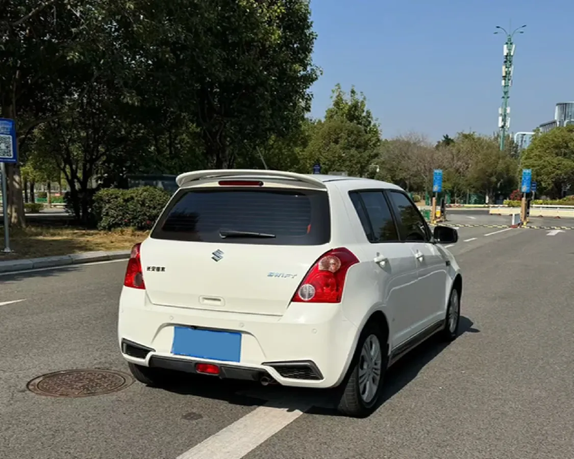 2016 Suzuki Swift 1.5L 103HP L4 4AT,autocango,china used car exporter,china ev exporter,chinese used car exporter,chinese used ev exporter
