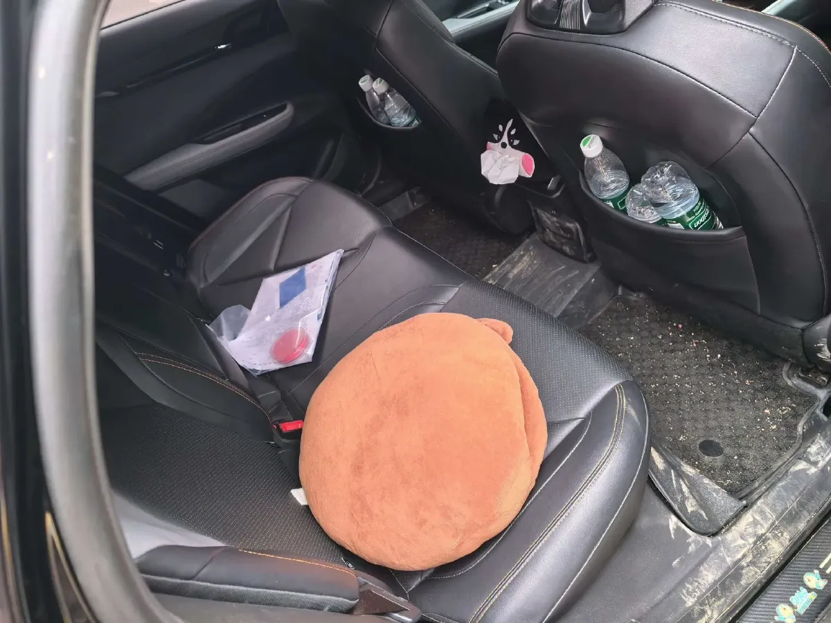 2022 ChangAn UNI-V 1.5T 188HP L4 7DCT,autocango,china used car exporter,china ev exporter,chinese used car exporter,chinese used ev exporter