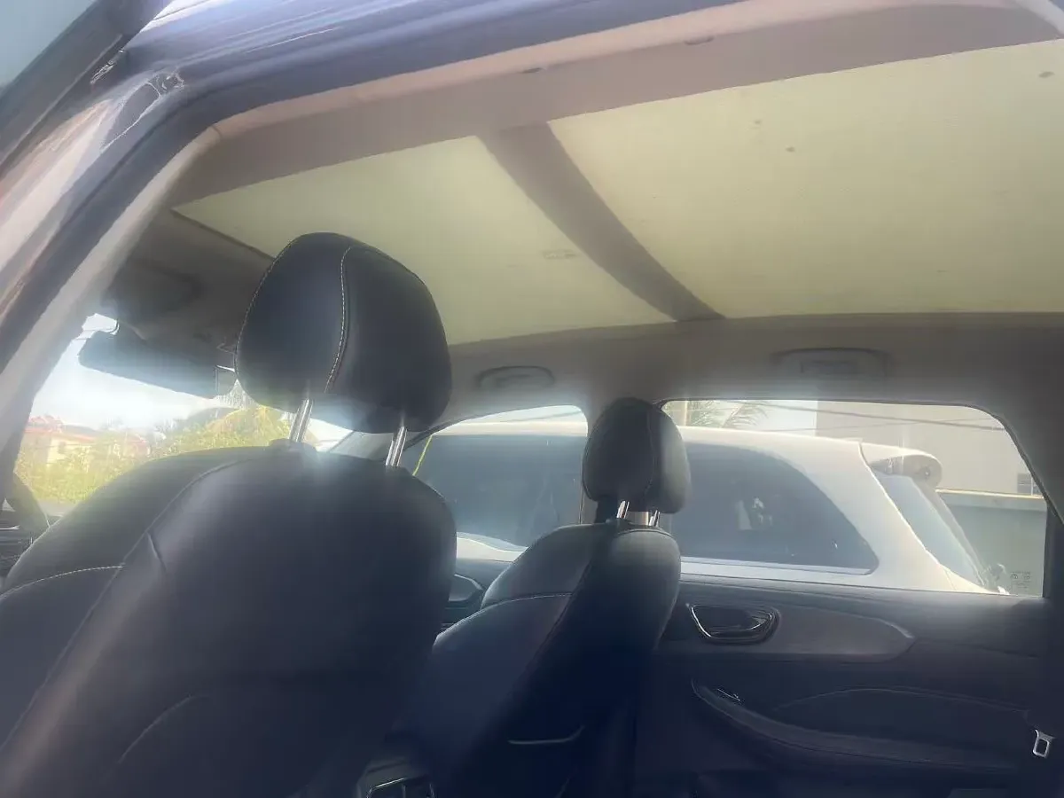 2021 Roewe RX5 1.5T 169HP L4 AMT PHEV 11.1KWH,autocango,china used car exporter,china ev exporter,chinese used car exporter,chinese used ev exporter