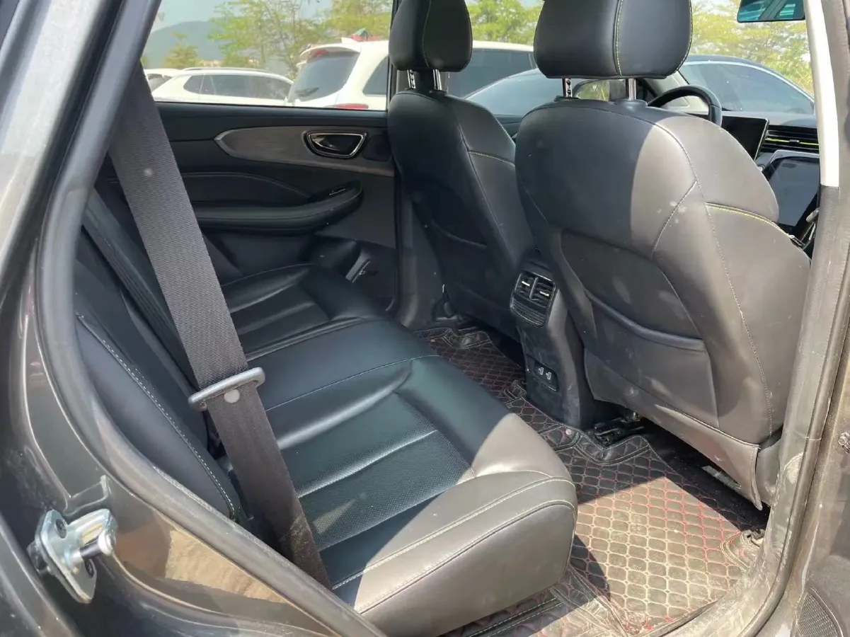 2021 Roewe RX5 1.5T 169HP L4 AMT PHEV 11.1KWH,autocango,china used car exporter,china ev exporter,chinese used car exporter,chinese used ev exporter