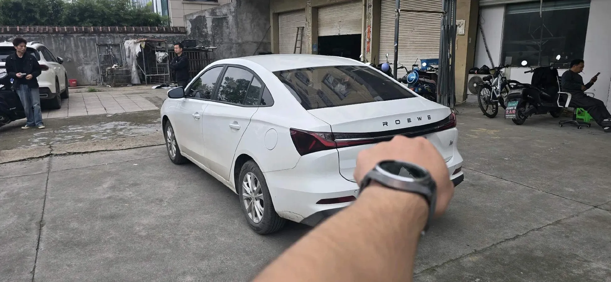 2026 Roewe i5 1.5L 129HP L4 5MT,autocango,china used car exporter,china ev exporter,chinese used car exporter,chinese used ev exporter