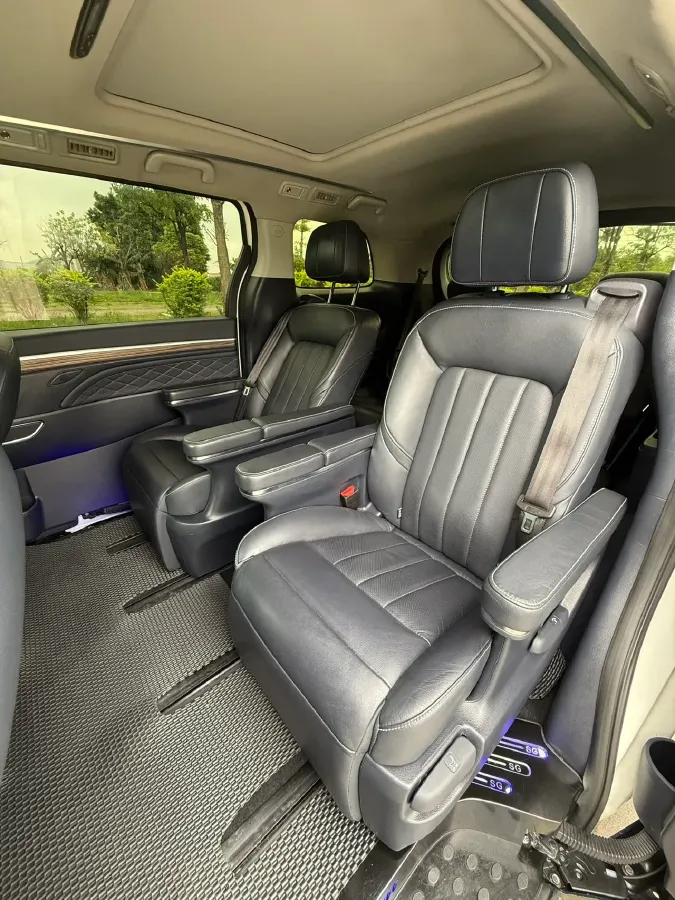 2021 GAC Trumpchi M8 2.0T 252HP L4 8AT,autocango,china used car exporter,china ev exporter,chinese used car exporter,chinese used ev exporter