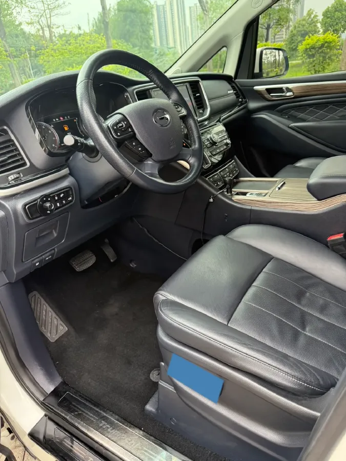 2021 GAC Trumpchi M8 2.0T 252HP L4 8AT,autocango,china used car exporter,china ev exporter,chinese used car exporter,chinese used ev exporter