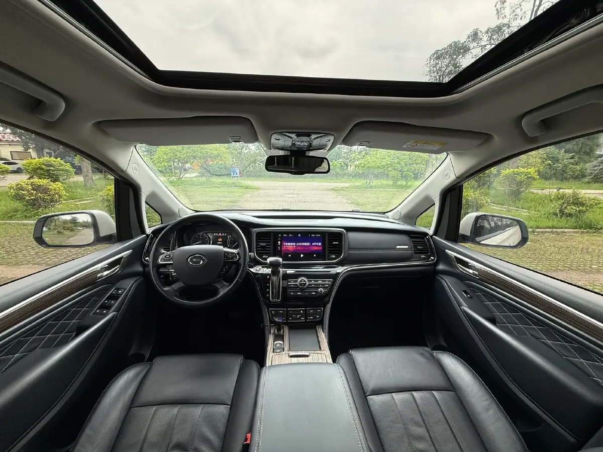 2021 GAC Trumpchi M8 2.0T 252HP L4 8AT,autocango,china used car exporter,china ev exporter,chinese used car exporter,chinese used ev exporter