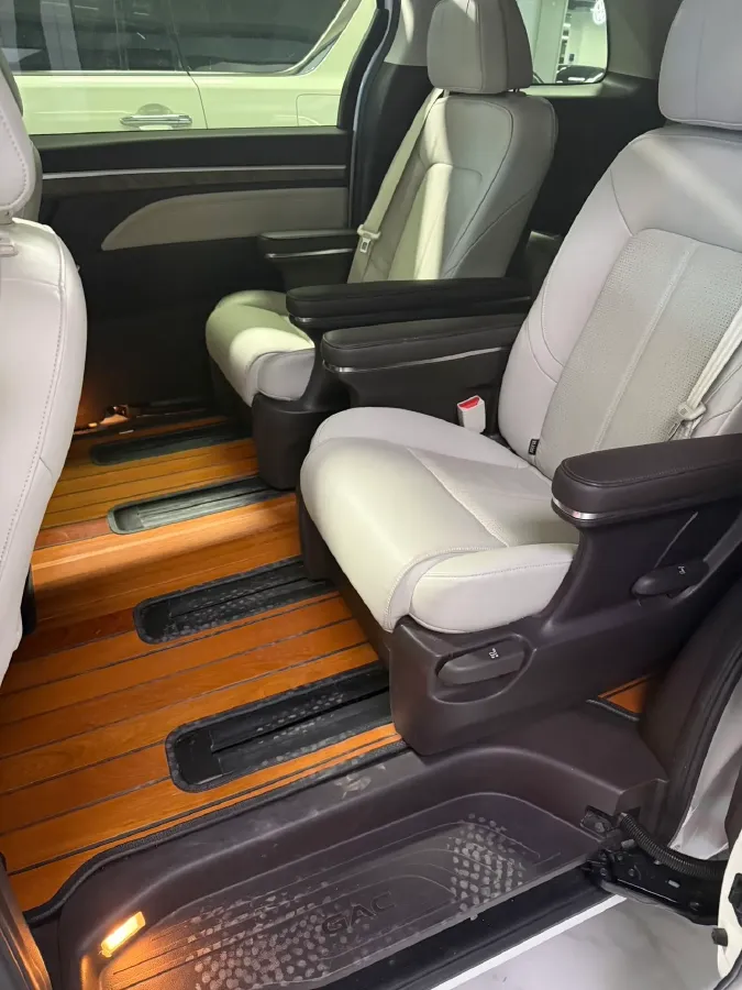 2023 GAC Trumpchi M8 2.0T 252HP L4 8AT,autocango,china used car exporter,china ev exporter,chinese used car exporter,chinese used ev exporter