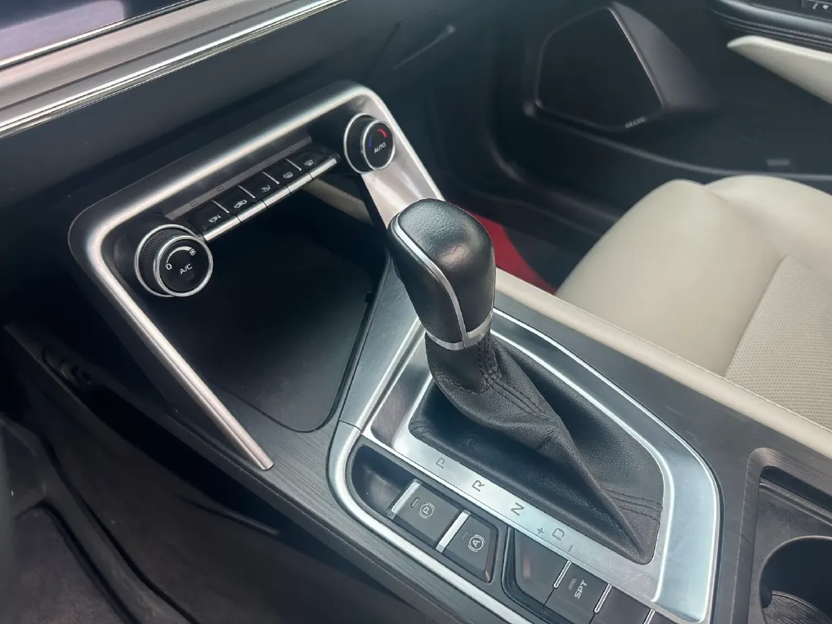 2018 Geely Binray 1.4T 133HP L4 CVT,autocango,china used car exporter,china ev exporter,chinese used car exporter,chinese used ev exporter