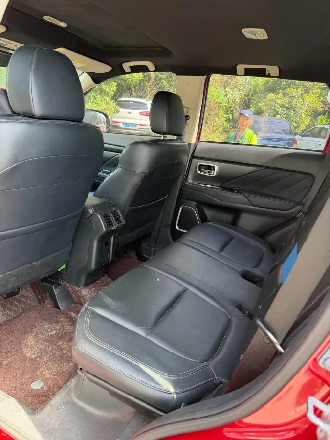 2019 Mitsubishi Outlander 2.0L 166HP L4 CVT,autocango,china used car exporter,china ev exporter,chinese used car exporter,chinese used ev exporter