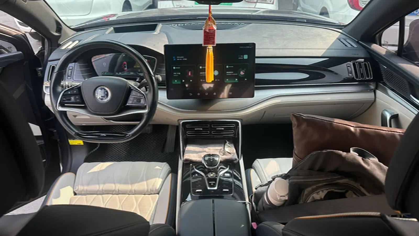 2022 Roewe iMAX8 BEV 90KWH,autocango,china used car exporter,china ev exporter,chinese used car exporter,chinese used ev exporter