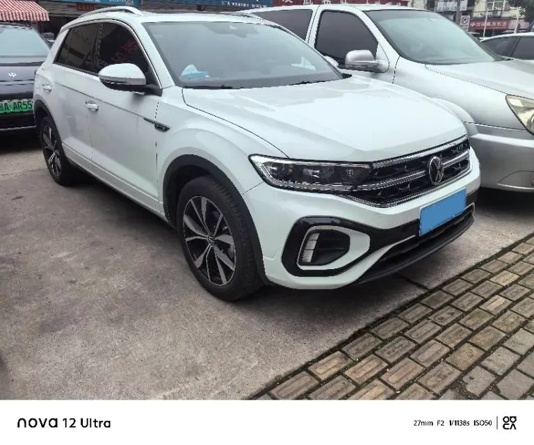 2025 Volkswagen T-Roc 1.5T 160HP L4 7DCT,autocango,china used car exporter,china ev exporter,chinese used car exporter,chinese used ev exporter