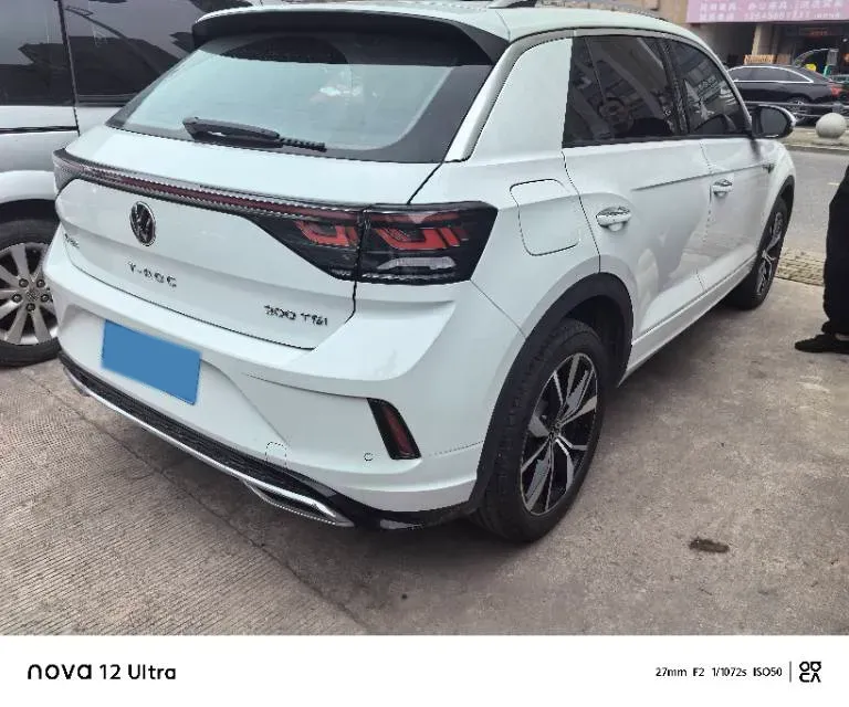 2025 Volkswagen T-Roc 1.5T 160HP L4 7DCT,autocango,china used car exporter,china ev exporter,chinese used car exporter,chinese used ev exporter