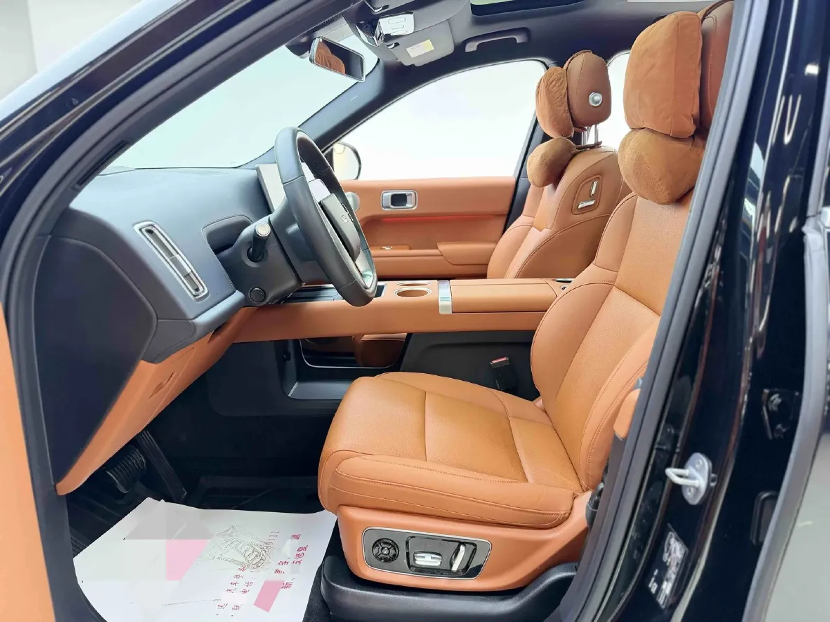 2024 Ford Bronco 2.3T 275HP L4 10AT,autocango,china used car exporter,china ev exporter,chinese used car exporter,chinese used ev exporter