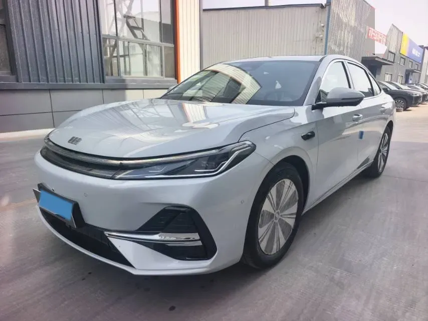 2025 Geely Galaxy A7 1.5L 112HP L4 1DHT PHEV,autocango,china used car exporter,china ev exporter,chinese used car exporter,chinese used ev exporter