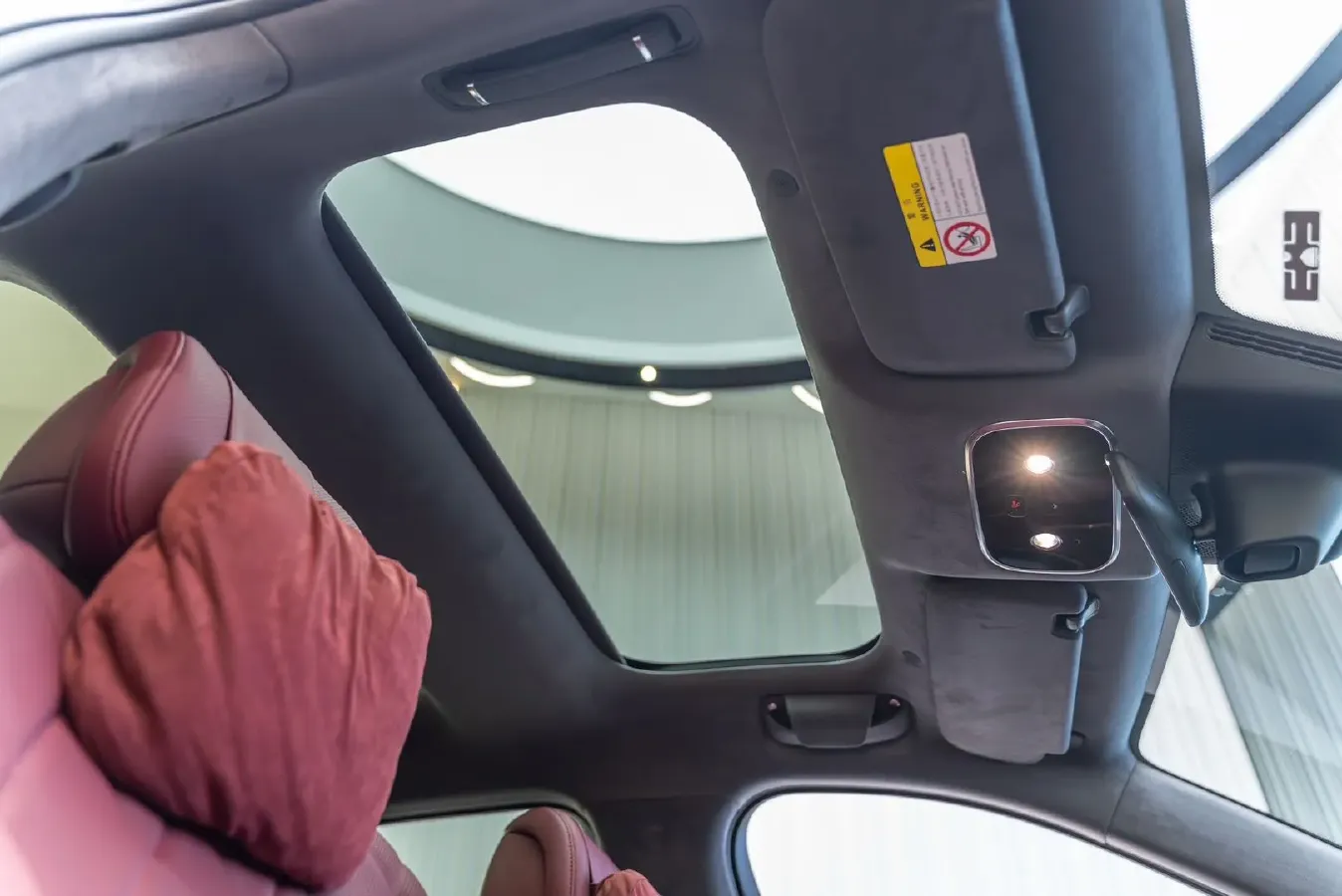 2025 AITO AITO M8 REEV 160HP REEV 53.4KWH,autocango,china used car exporter,china ev exporter,chinese used car exporter,chinese used ev exporter