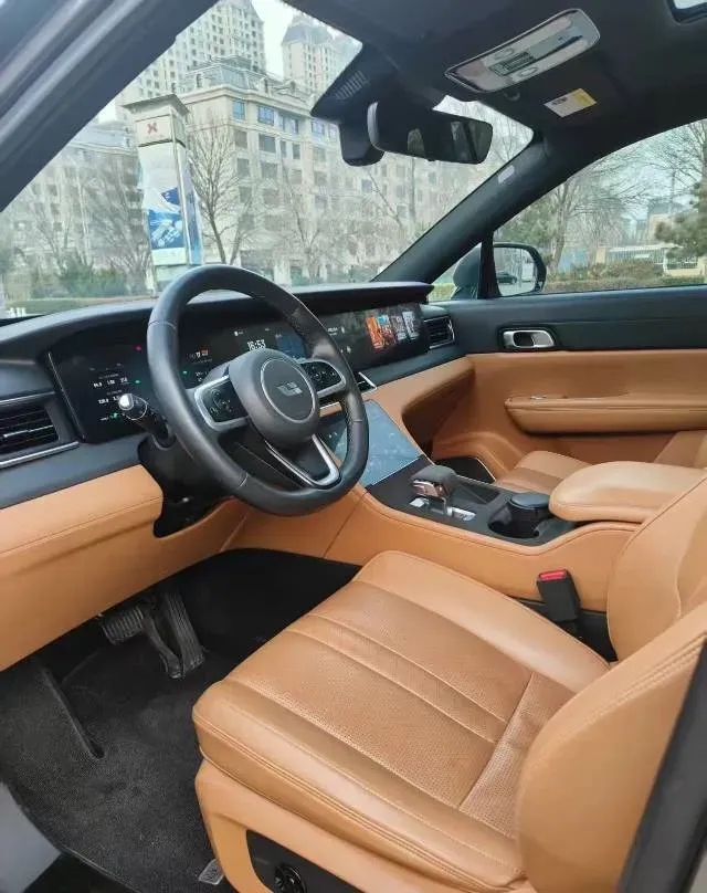 2020 Li ONE Range Extended 131HP REEV 40.5KWH,autocango,china used car exporter,china ev exporter,chinese used car exporter,chinese used ev exporter