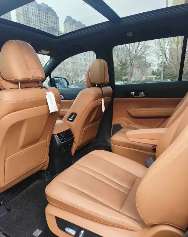 2020 Li ONE Range Extended 131HP REEV 40.5KWH,autocango,china used car exporter,china ev exporter,chinese used car exporter,chinese used ev exporter