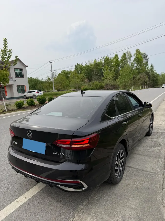 2023 Volkswagen Lavida 1.5L 110HP L4 6AT,autocango,china used car exporter,china ev exporter,chinese used car exporter,chinese used ev exporter