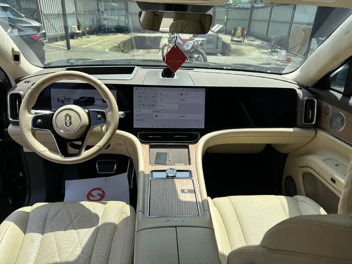 2024 AITO AITO M9 BEV 100KWH,autocango,china used car exporter,china ev exporter,chinese used car exporter,chinese used ev exporter