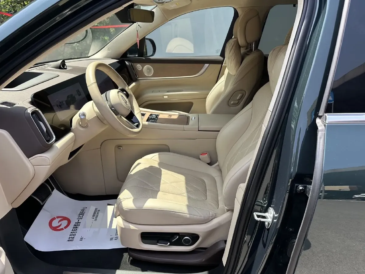 2024 AITO AITO M9 BEV 100KWH,autocango,china used car exporter,china ev exporter,chinese used car exporter,chinese used ev exporter